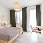 Effie's Cozy Old Town Lägenhet