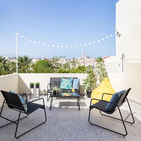 Effie's Cozy Old Town * העיירה רתימנו