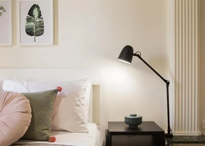 Effie's Cozy Old Town Apartment