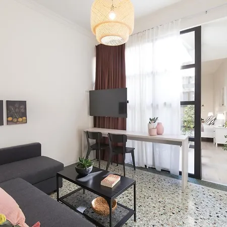 Effie's Cozy Old Town