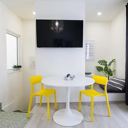 Effie's Cozy Old Town *